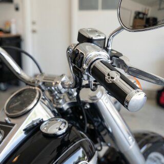 WTMT Aluminum Racing Grips – Tear Style, 25.4mm, Black/Silver, Harley-Davidson 1" Handlebar